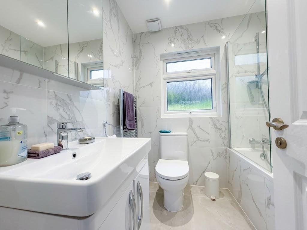 Highview Gardens, Edgware, HA8, Edgware